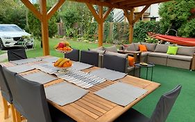 Szarszo Apartment With 3 Rooms And Private Beach, Private Parking