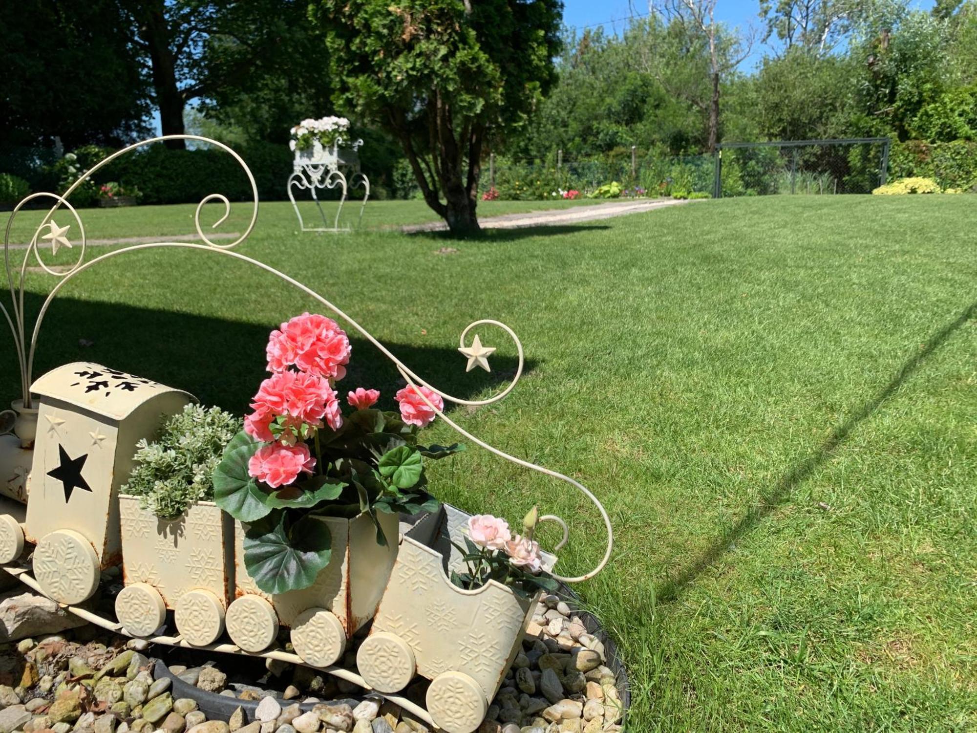 Szarszo Apartment With 3 Rooms And Private Beach, Private Parking Balatonszárszó Kültér fotó